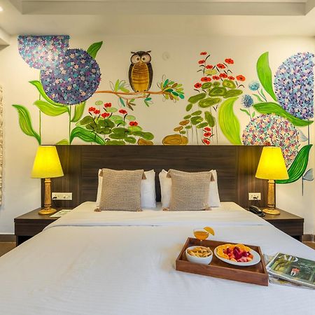 Locomo Boutique, Morjim - Stay Work Eat 外观 照片