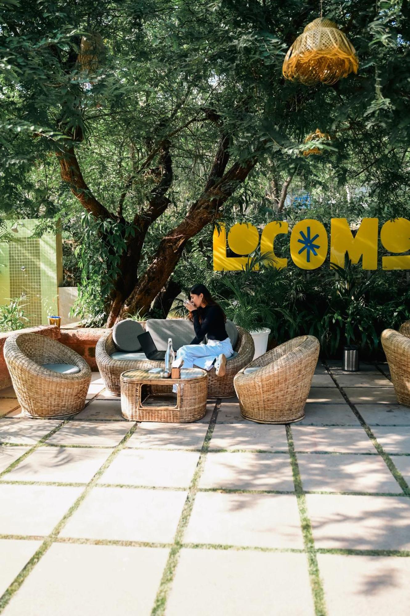 Locomo Boutique, Morjim - Stay Work Eat 外观 照片