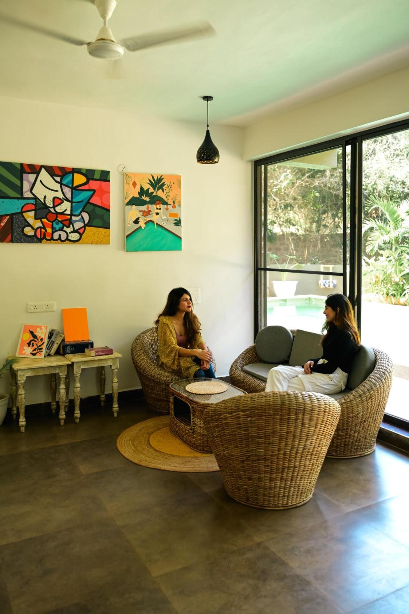 Locomo Boutique, Morjim - Stay Work Eat 外观 照片