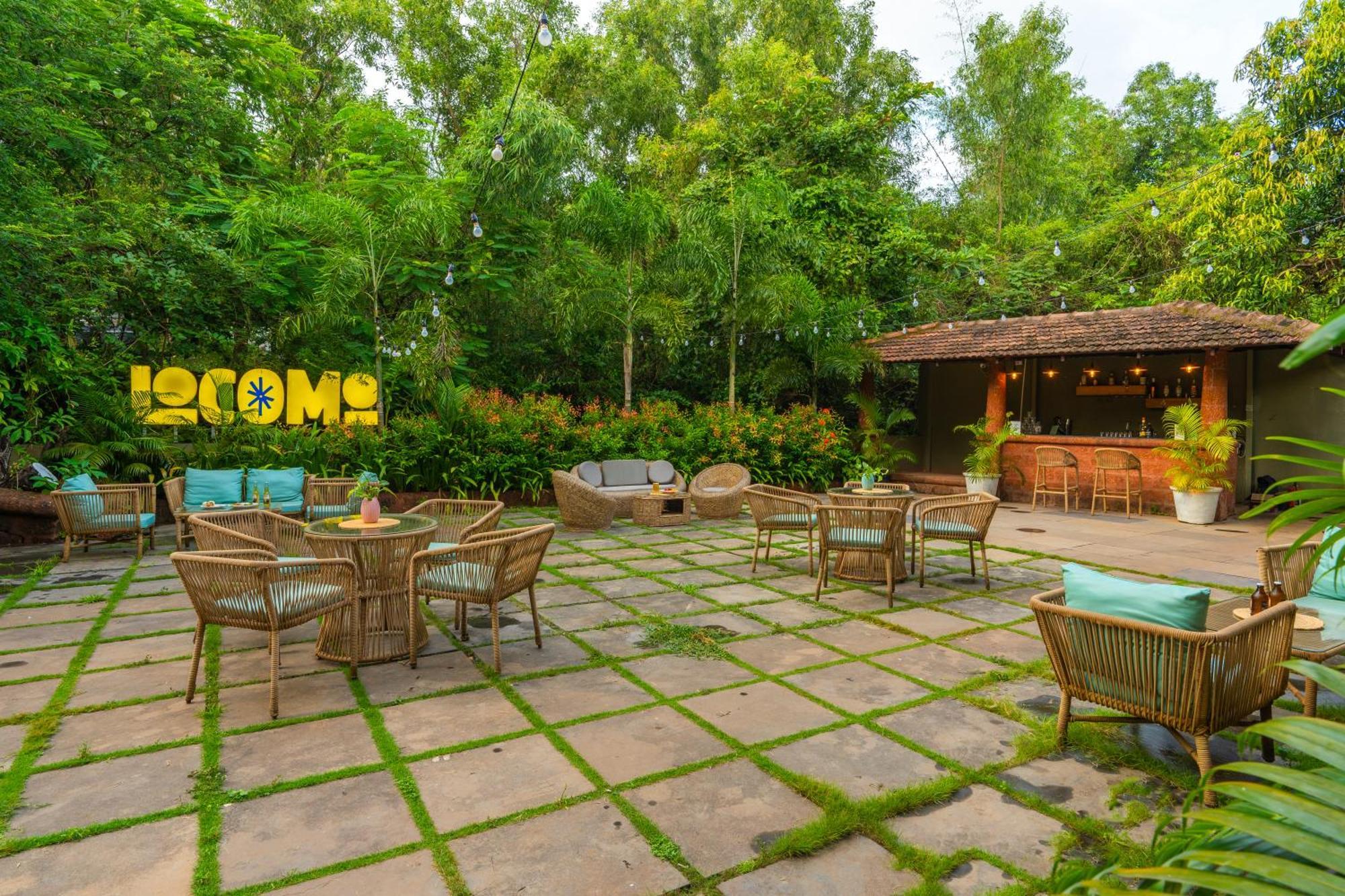Locomo Boutique, Morjim - Stay Work Eat 外观 照片