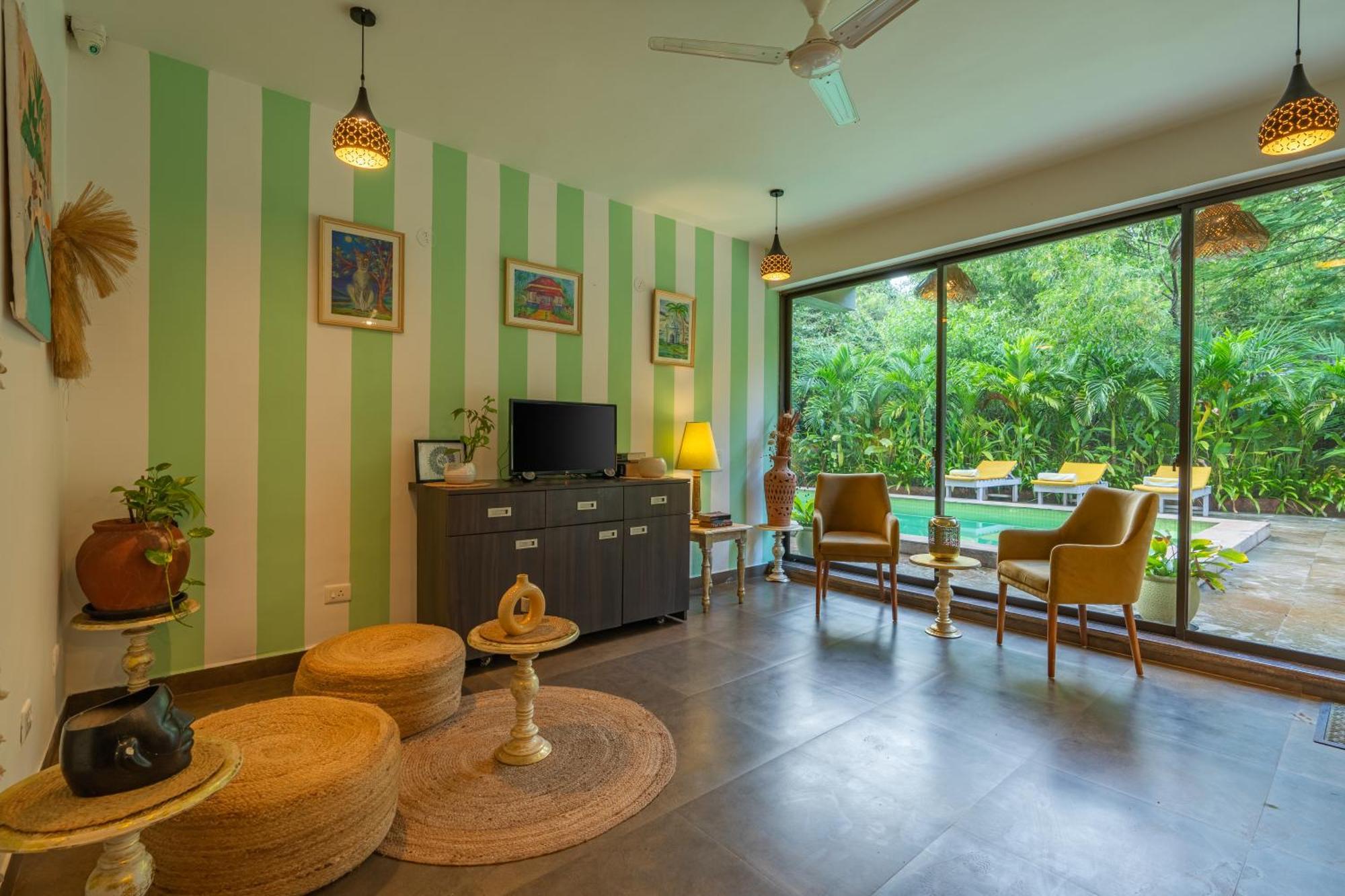 Locomo Boutique, Morjim - Stay Work Eat 外观 照片