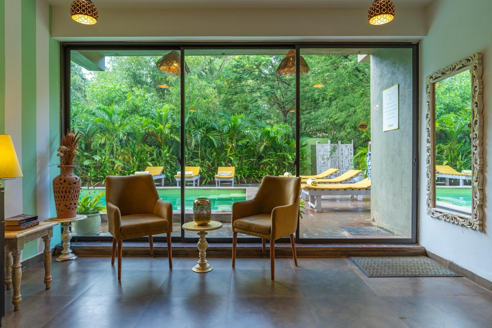 Locomo Boutique, Morjim - Stay Work Eat 外观 照片