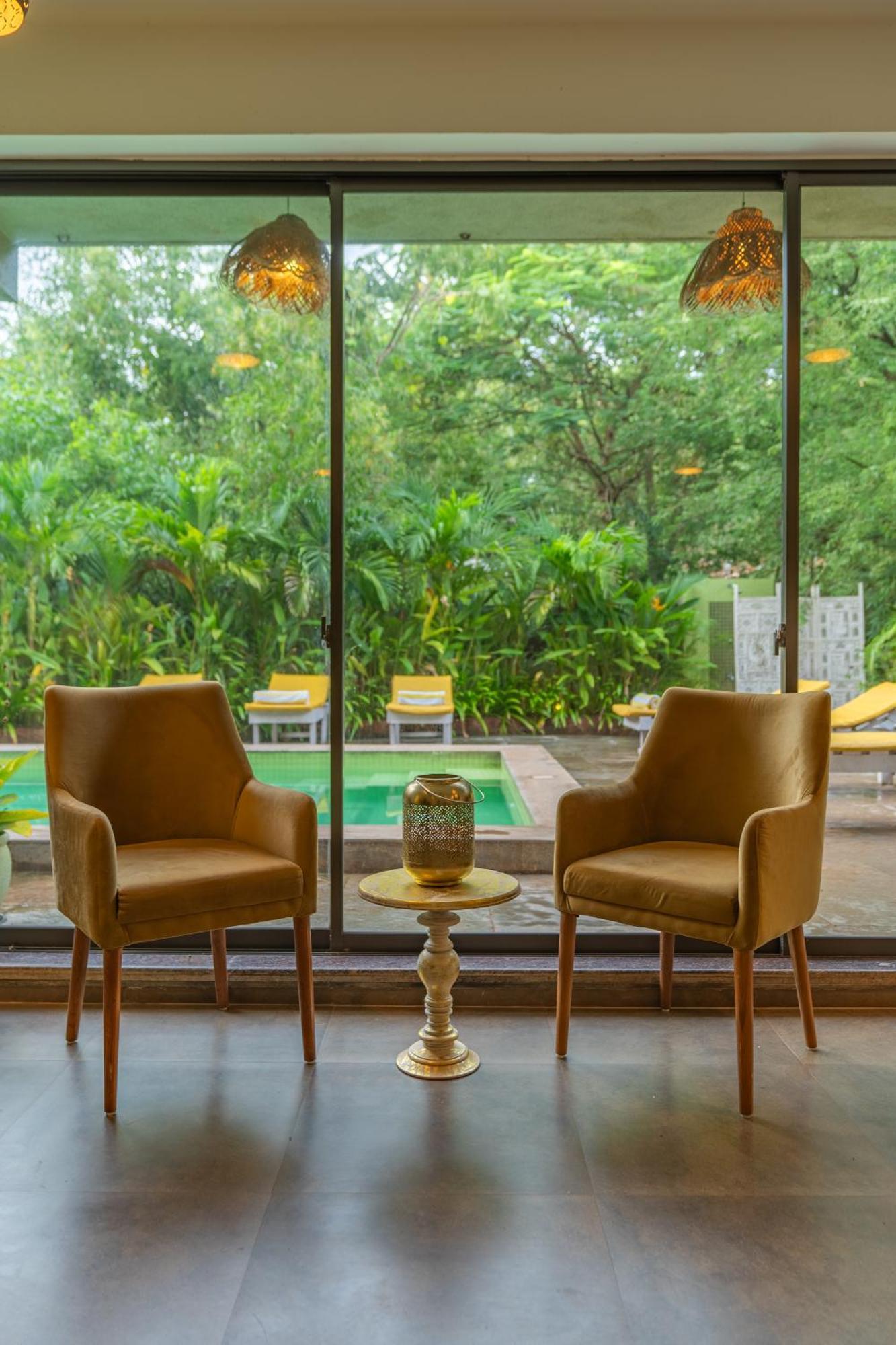 Locomo Boutique, Morjim - Stay Work Eat 外观 照片