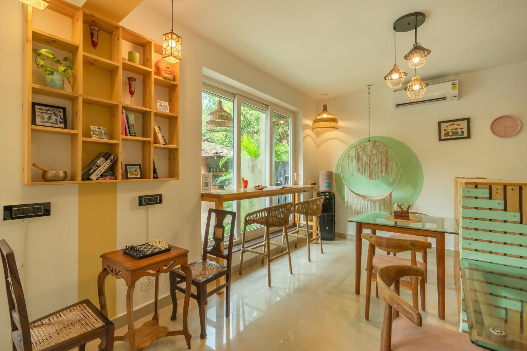 Locomo Boutique, Morjim - Stay Work Eat 外观 照片