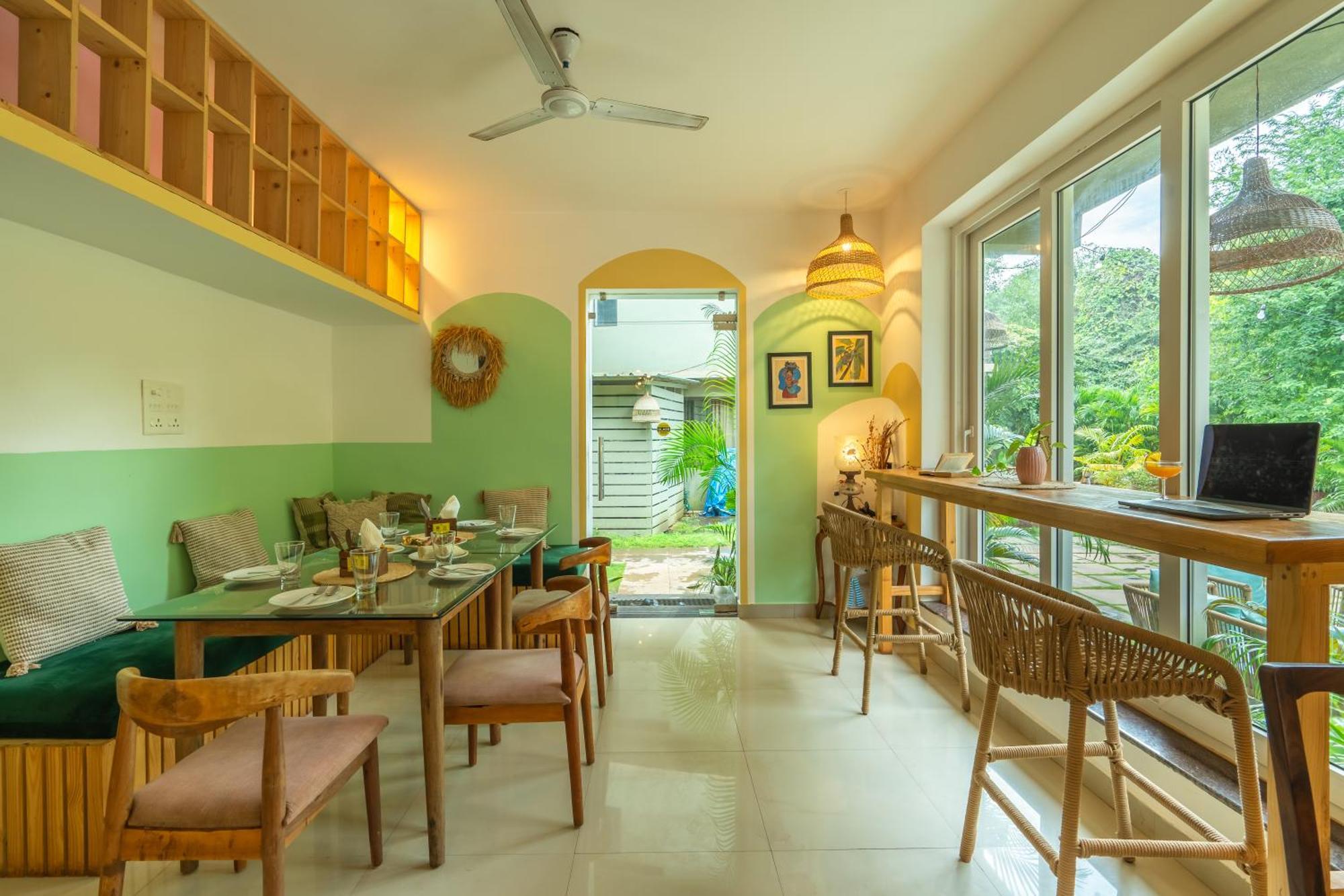 Locomo Boutique, Morjim - Stay Work Eat 外观 照片